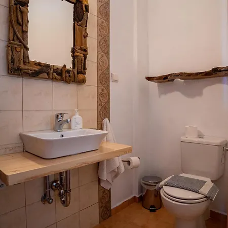 Εξοχικό σπίτι Chara House *