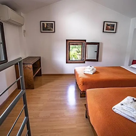 Hétvégi ház Chara House *