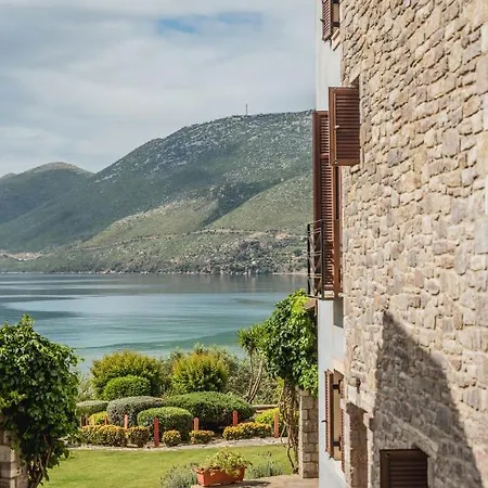 Hétvégi ház Chara House Szkutári