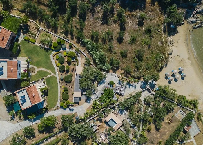 Chara House منزل ريفي